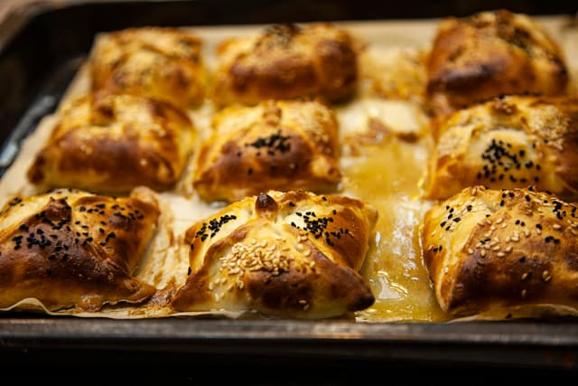 Warm samsa pastry
